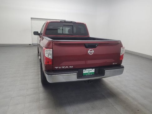 Used 2017 Nissan Titan SV RWD image 6