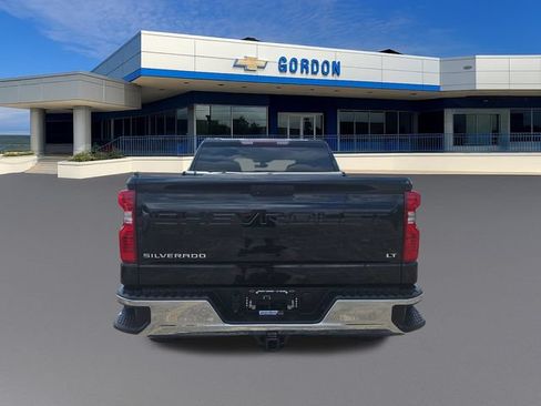 Used 2021 Chevrolet Silverado 1500 LT w/ Bed Protection Package AWD/4WD image 4