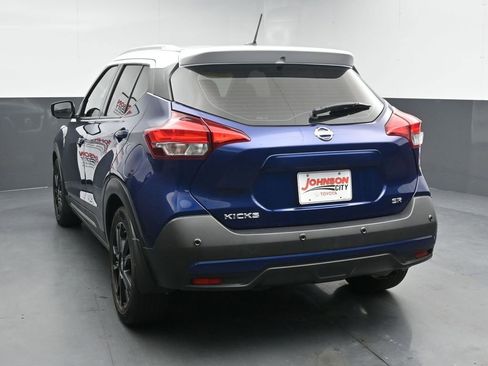 Used 2020 Nissan Kicks SR w/ SR Premium Package FWD image 6