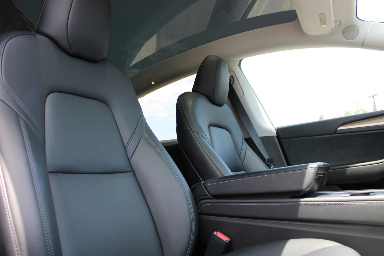 Used 2023 Tesla Model Y Long Range AWD/4WD image 8