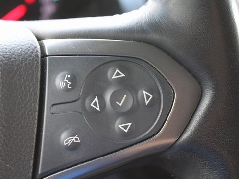 Used 2019 Chevrolet Suburban Premier w/ Premier Plus Edition image 36