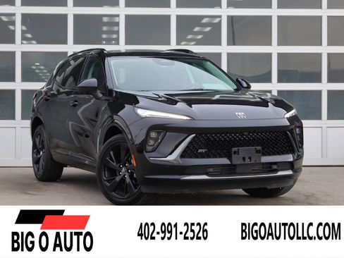 Used 2024 Buick Envision Sport Touring image 1