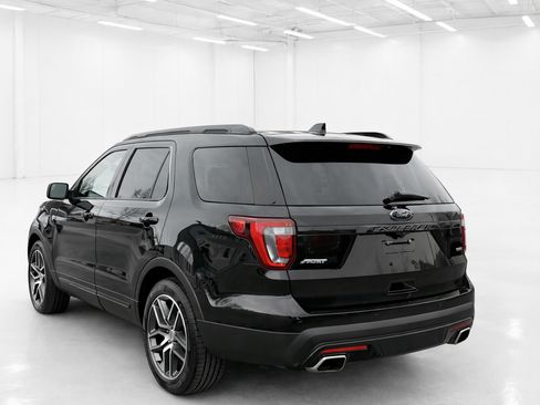 Used 2017 Ford Explorer Sport w/ Equipment Group 401A AWD/4WD image 8