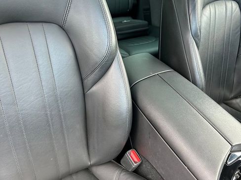 Used 2020 Maserati Levante image 12