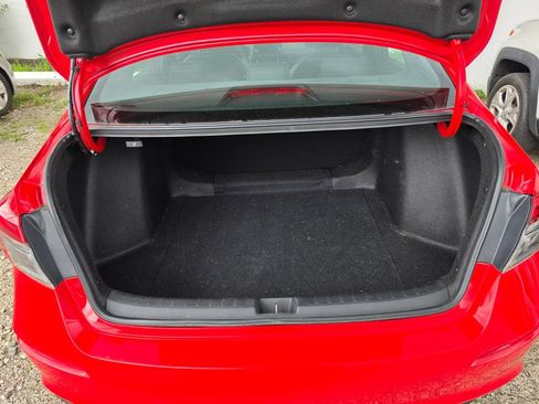 Used 2022 Honda Civic Sport image 8