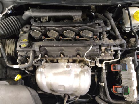 Used 2019 Jeep Cherokee Latitude w/ Popular Appearance Group FWD image 30
