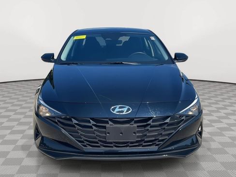 Used 2023 Hyundai Elantra SEL FWD image 2