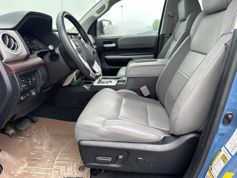 Used 2019 Toyota Tundra Limited w/ Limited Premium Package AWD/4WD image 14