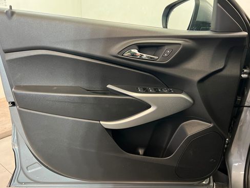 New 2026 Chevrolet Trax LS w/ LS Convenience Package FWD image 15