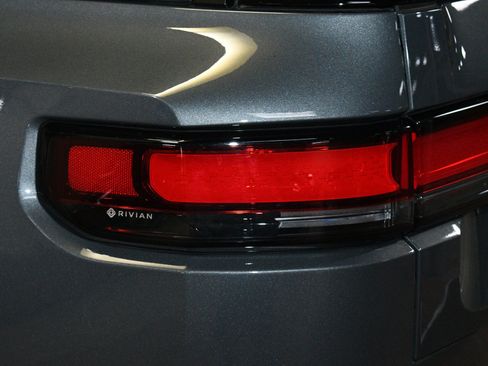 Used 2023 Rivian R1S Launch Edition AWD/4WD image 60