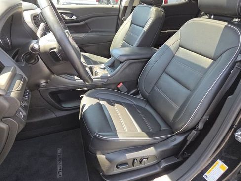 Used 2022 GMC Acadia Denali w/ Denali Ultimate Package AWD/4WD image 38