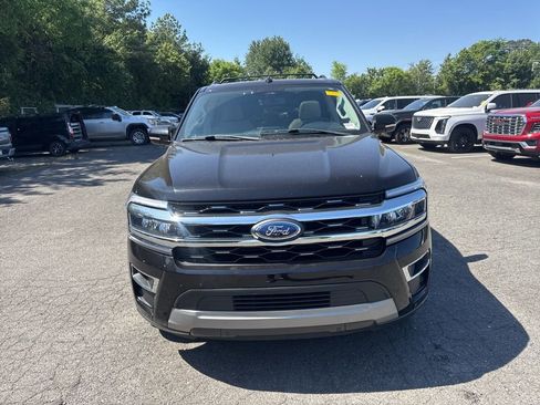 Used 2022 Ford Expedition Limited RWD image 2
