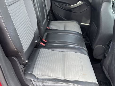 Used 2019 Ford Escape SE AWD/4WD image 16