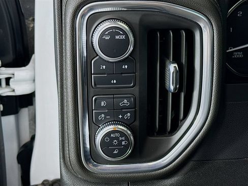 Used 2023 GMC Sierra 3500 SLE w/ SLE Convenience Package AWD/4WD image 10