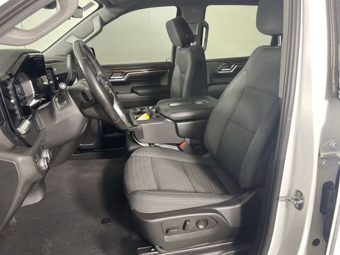 Used 2022 GMC Sierra 1500 SLE image 18