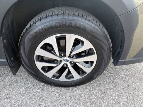 Used 2024 Subaru Outback Premium image 16