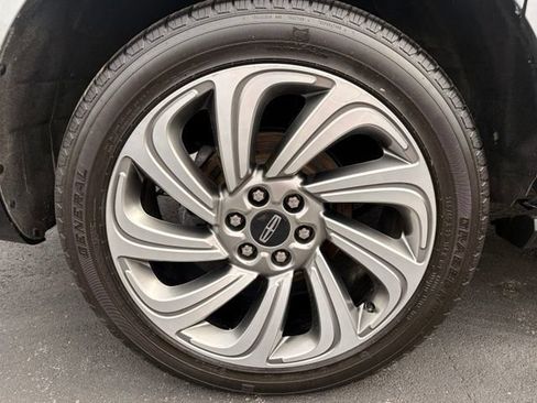 Used 2023 Lincoln Navigator L Reserve AWD/4WD image 34