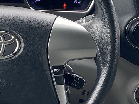 Used 2013 Toyota Highlander Plus FWD image 19