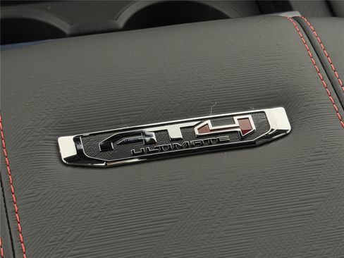 New 2026 GMC Yukon AT4 Ultimate w/ LPO, Floor Liner Package AWD/4WD image 26