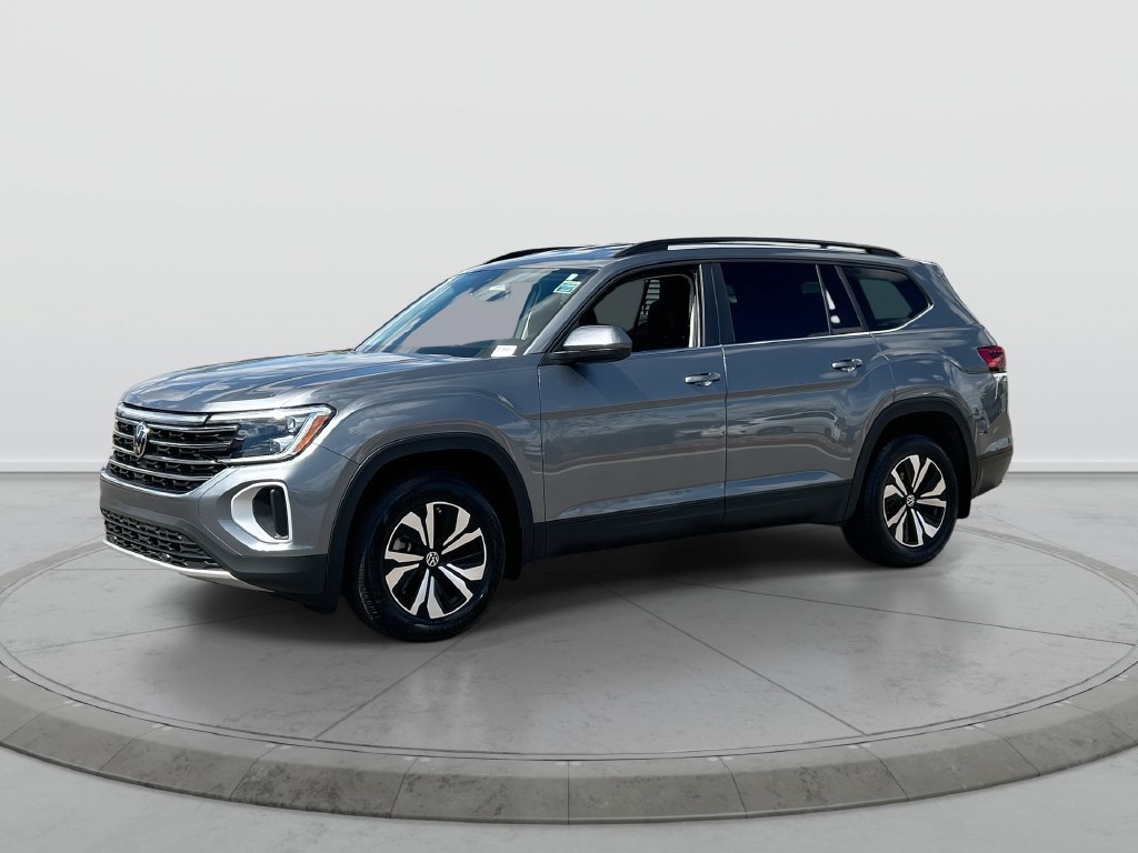 Used 2025 Volkswagen Atlas SE FWD image 4
