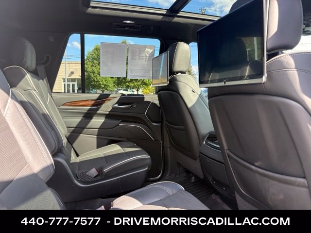 Certified 2023 Cadillac Escalade Premium Luxury w/ Performance Package AWD/4WD image 18