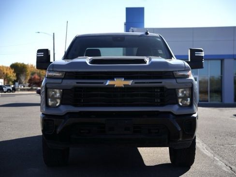 Used 2024 Chevrolet Silverado 2500 Custom w/ Custom Convenience Package image 2