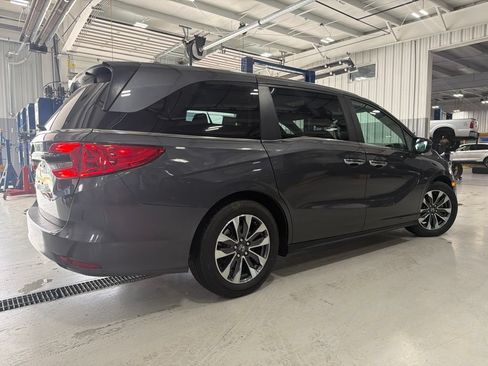 Used 2023 Honda Odyssey EX-L image 9