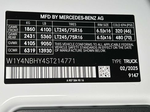 Used 2025 Mercedes-Benz Sprinter 2500 image 34