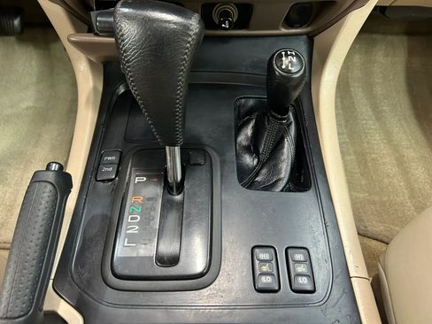 Used 1999 Toyota Land Cruiser image 19