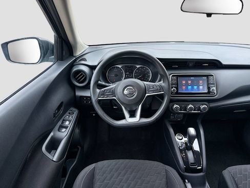 Used 2022 Nissan Kicks S FWD image 19