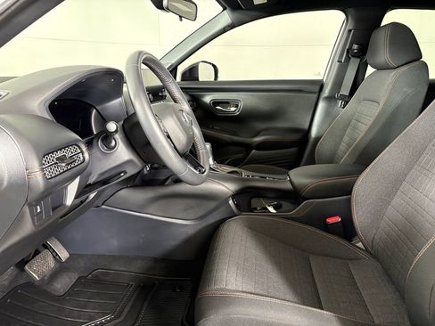 Used 2025 Honda HR-V Sport image 21