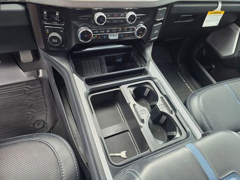 Used 2026 Ford F450 Platinum AWD/4WD image 25
