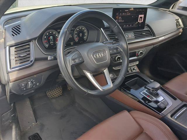 Used 2021 Audi Q5 2.0T Premium Plus w/ Premium Plus Package AWD/4WD image 9