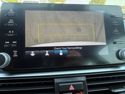 Used 2020 Honda Accord Sport image 39