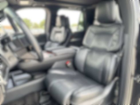 Used 2024 Lincoln Navigator Reserve AWD/4WD image 11
