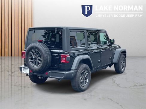 New 2025 Jeep Wrangler Sport S image 9