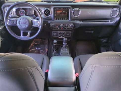 Used 2019 Jeep Wrangler Unlimited Sahara image 15