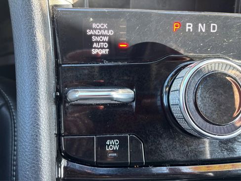 Used 2022 Jeep Grand Cherokee Limited 4xe w/ Luxury Tech Group II AWD/4WD image 38