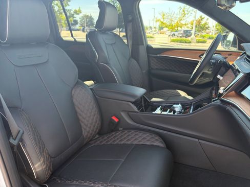 New 2026 Jeep Grand Cherokee L Summit AWD/4WD image 33