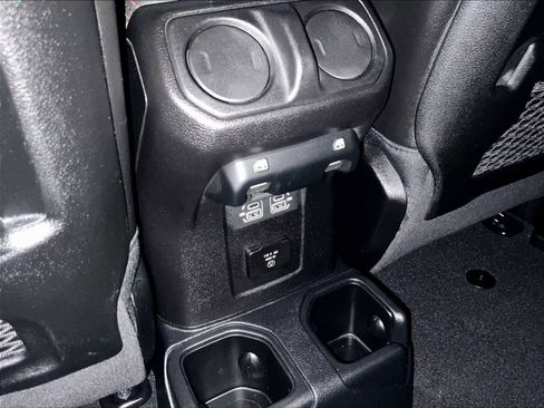 Used 2021 Jeep Gladiator Rubicon AWD/4WD image 30