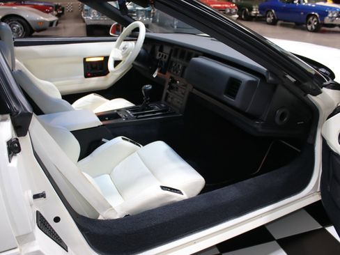 Used 1988 Chevrolet Corvette Coupe image 40