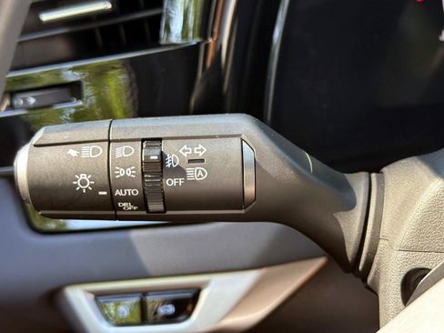 Used 2024 Lexus RX 350 w/ Convenience Package AWD/4WD image 32