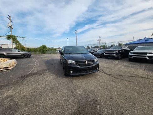 Used 2017 Dodge Grand Caravan GT FWD image 6