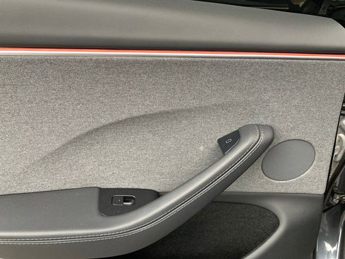 Used 2024 Tesla Model 3 Standard Range image 12