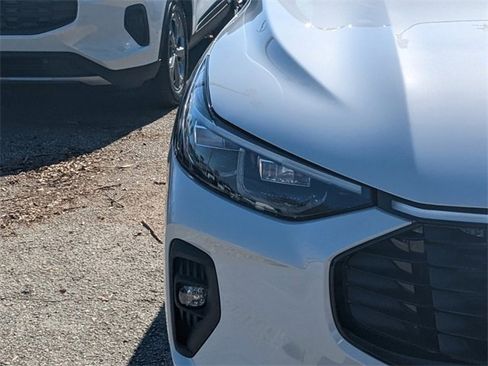 New 2025 Ford Escape SE w/ PHEV Premium Package image 19