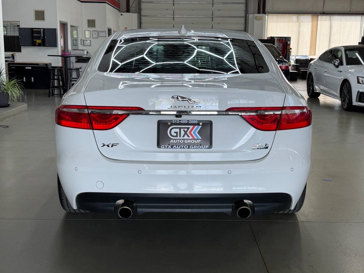 Used 2016 Jaguar XF Prestige AWD/4WD image 3