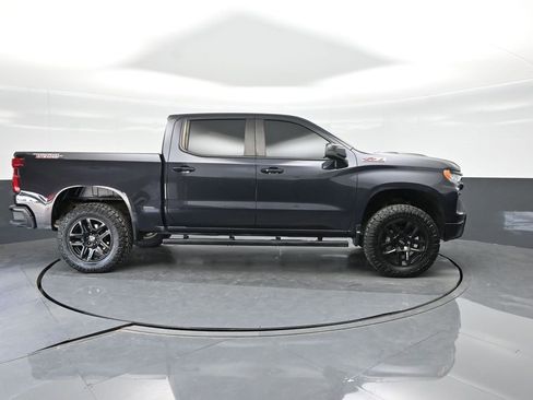 Used 2023 Chevrolet Silverado 1500 LT Trail Boss AWD/4WD image 11