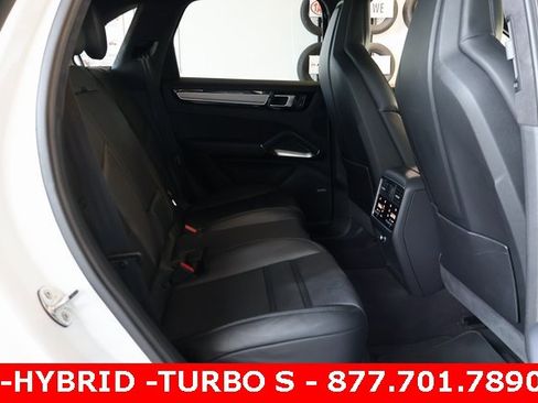 Used 2023 Porsche Cayenne Turbo S image 19