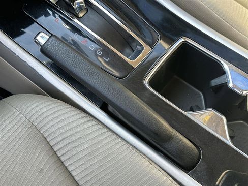 Used 2017 Honda Accord LX image 27