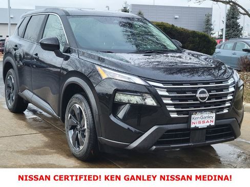 Certified 2025 Nissan Rogue SV image 1